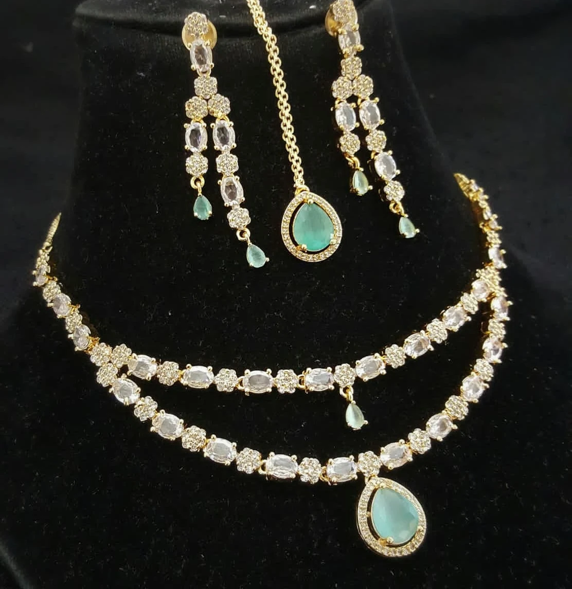 Mint Teardrop Necklace Set by Hamza Jewells