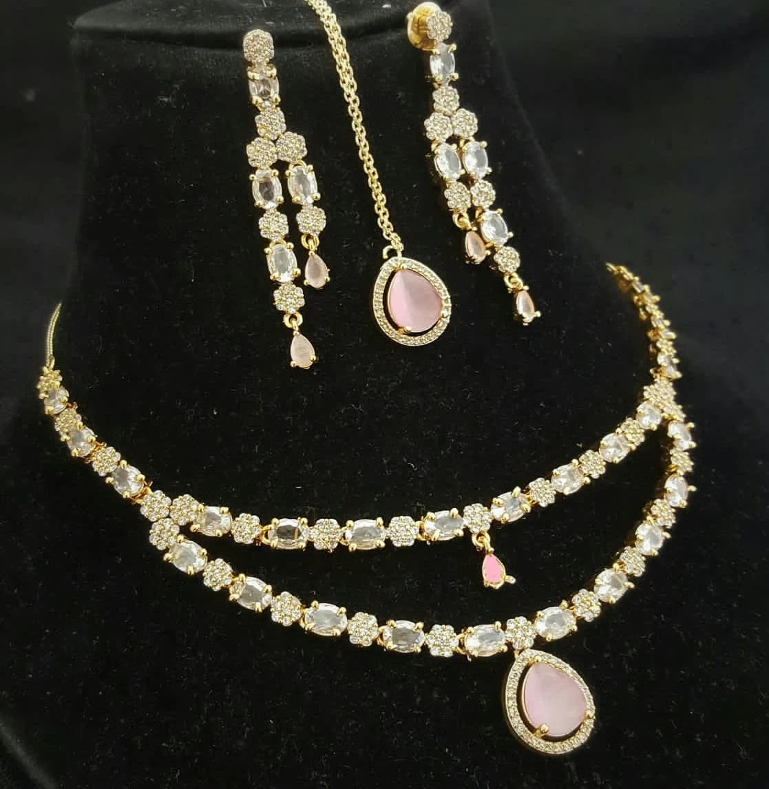 Blush Teardrop Necklace Set by Hamza Jewells